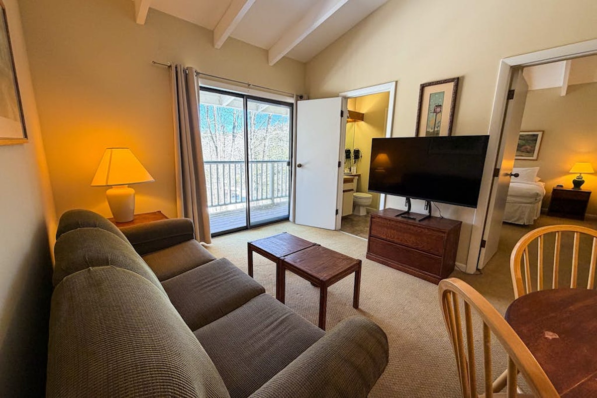 Seasons 308 rental interior